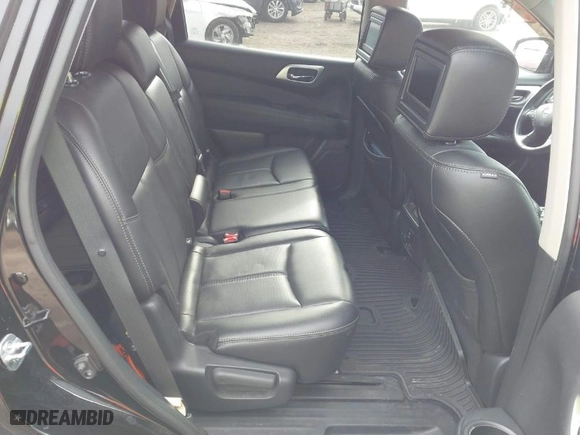 2014 Nissan Pathfinder SL with VIN 5N1AR2MM7EC701784, listed as a IAAI auction lot 41510236 with 105,238 mi miles. Bid and sale history available at carsss.com. Image 8.