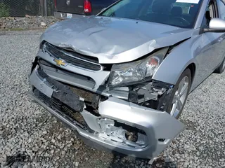 2015 Chevrolet Cruze LT with VIN 1G1PE5SB6F7247298, listed as a IAAI auction lot 41850387 with 83,640 mi miles. Bid and sale history available at carsss.com. Image 6.