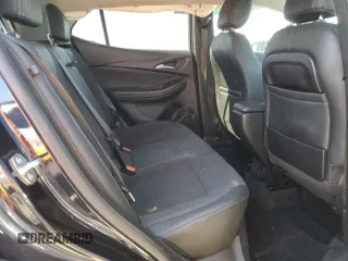 2020 Buick Encore GX Select z VIN KL4MMDSL2LB092302, wystawiony jako Copart lot #52557685 z przebiegiem 40 632 mil mil oraz Szkoda całkowita • Salvage title. Historia ofert i sprzedaży dostępna na DreamBid. Obrazek 11.