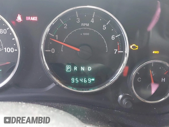 2017 Jeep Wrangler Sport z VIN 1C4GJWAG1HL502374, wystawiony jako IAAI lot #41938257 z przebiegiem 95 469 mil mil oraz . Historia ofert i sprzedaży dostępna na DreamBid. Obrazek 7.