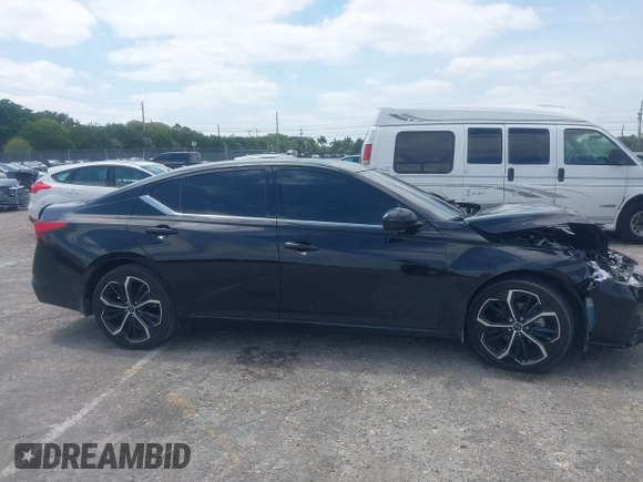 2024 Nissan Altima SR z VIN 1N4BL4CV8RN312278, wystawiony jako IAAI lot #42096194 z przebiegiem 20 256 mil mil oraz . Historia ofert i sprzedaży dostępna na DreamBid. Obrazek 14.
