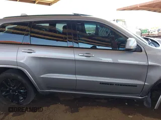 2019 Jeep Grand Cherokee Upland with VIN 1C4RJFAG9KC565951, listed as a IAAI auction lot 42009440 with 93,833 mi miles. Bid and sale history available at carsss.com. Image 13.