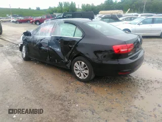 2015 Volkswagen Jetta SE с VIN 3VWLA7AJ4FM328759, выставлен на аукционе IAAI как лот 42451955 с пробегом 260 821 миль миль и . История ставок и продаж доступна на DreamBid. Изображение 3.