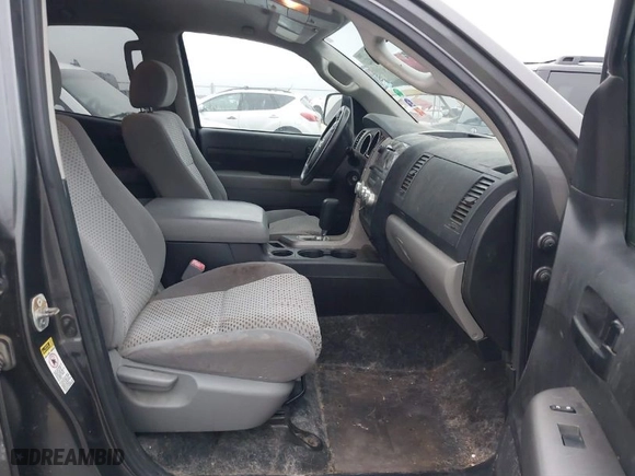 2013 Toyota Tundra 4WD Truck with VIN 5TFUW5F16DX307070, listed as a IAAI auction lot 41306027 with 258,219 mi miles. Bid and sale history available at carsss.com. Image 5.