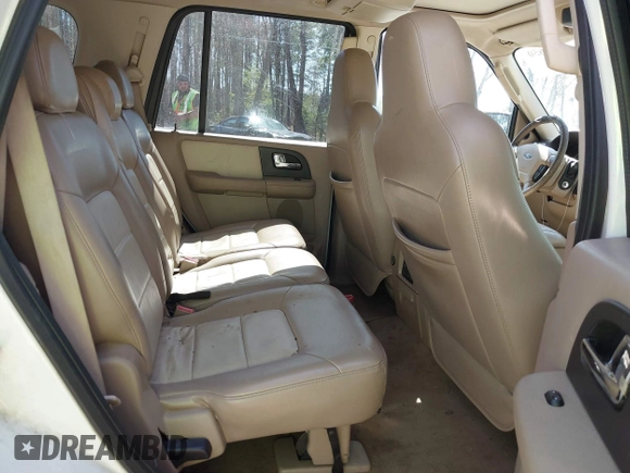 2005 Ford Expedition Eddie Bauer with VIN 1FMFU185X5LB08759, listed as a IAAI auction lot 41767650 with 272,530 mi miles. Bid and sale history available at carsss.com. Image 8.