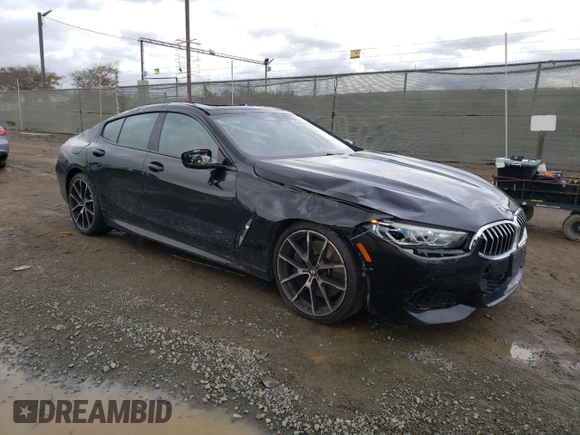 2022 BMW 8 Series 840i with VIN WBAGV2C04NCH43645, listed as a Copart auction lot 46637683 with 25,806 mi miles and . Bid and sale history available at DreamBid. Image 4.