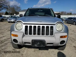 2003 Jeep Liberty Sport with VIN 1J4GK48K63W531852, listed as a Copart auction lot 41791325 with 186,367 mi miles and Salvage Title. Bid and sale history available at DreamBid. Image 5.