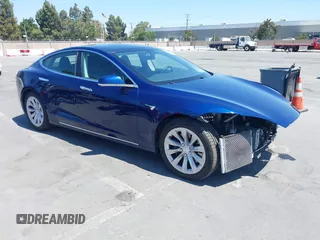 2018 Tesla Model S 75D with VIN 5YJSA1E22JF262269, listed as a IAAI auction lot 42629704 with 131,138 mi miles and . Bid and sale history available at DreamBid. Image 1.