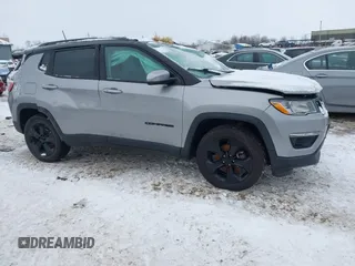 2019 Jeep Compass Latitude with VIN 3C4NJDBBXKT840382, listed as a IAAI auction lot 41592991 with Not provided miles and . Bid and sale history available at DreamBid. Image 13.