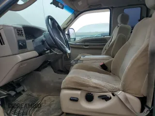 2004 Ford F-250 XL with VIN 1FTNX21L34EA81171, listed as a Copart auction lot 61242825 with 308,532 mi miles and Clean title. Bid and sale history available at DreamBid. Image 7.