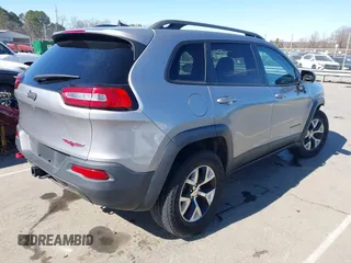 2017 Jeep Cherokee Trailhawk с VIN 1C4PJMBS2HW568695, выставлен на аукционе IAAI как лот 41743347 с пробегом 103 387 миль миль и . История ставок и продаж доступна на DreamBid. Изображение 4.