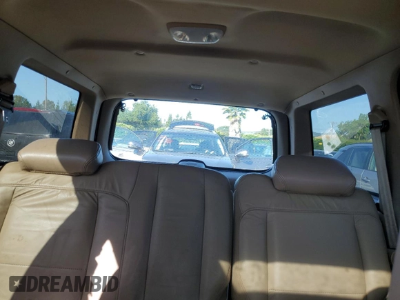 2001 Ford Explorer z VIN 1FMDU64P21UB11722, wystawiony jako Copart lot #57425525 z przebiegiem 116 938 mil mil oraz Szkoda całkowita • Salvage title. Historia ofert i sprzedaży dostępna na DreamBid. Obrazek 10.
