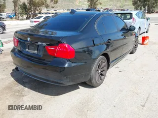 2011 BMW 3 Series 328i with VIN WBAPH5G58BNM75257, listed as a IAAI auction lot 41809324 with 103,244 mi miles. Bid and sale history available at carsss.com. Image 4.