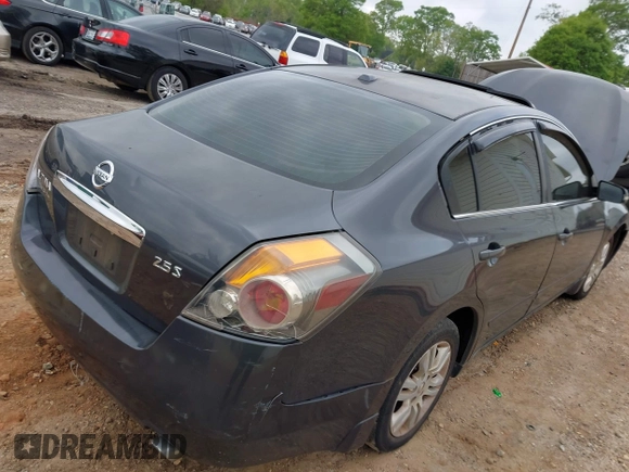 2012 Nissan Altima 2.5 S with VIN 1N4AL2AP1CC210781, listed as a IAAI auction lot 41994159 with 271,210 mi miles. Bid and sale history available at carsss.com. Image 4.