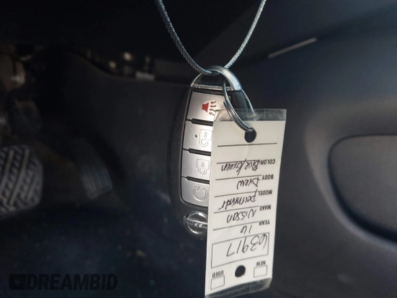 2015 Nissan Pathfinder Platinum with VIN 5N1AR2MN2FC658434, listed as a IAAI auction lot 41397102 with 162,500 mi miles and . Bid and sale history available at DreamBid. Image 11.