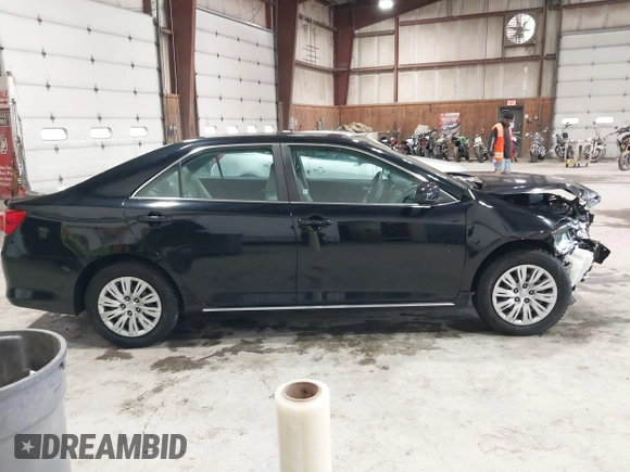 2012 Toyota Camry L z VIN 4T4BF1FK4CR258932, wystawiony jako IAAI lot #42138945 z przebiegiem 102 706 mil mil oraz . Historia ofert i sprzedaży dostępna na DreamBid. Obrazek 14.