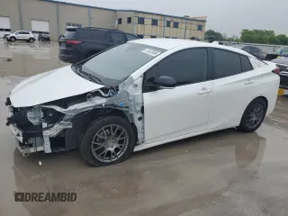 2021 Toyota Prius L Eco with VIN JTDKAMFU6M3127427, listed as a Copart auction lot 51843995 with 42,278 mi miles and Salvage Title. Bid and sale history available at carsss.com. Image 1.