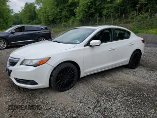 2014 Acura ILX z VIN 19VDE1F30EE007726, wystawiony jako Copart lot #58865895 z przebiegiem 67 231 mil mil oraz Szkoda całkowita • Salvage title. Historia ofert i sprzedaży dostępna na DreamBid. Obrazek 1.