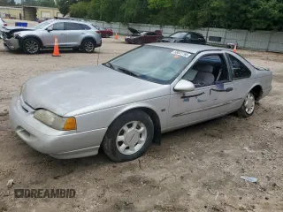 1995 Ford Thunderbird LX z VIN 1FALP62W7SH169522, wystawiony jako Copart lot #58637765 z przebiegiem 136 505 mil mil oraz Czysty tytuł • Clean title. Historia ofert i sprzedaży dostępna na DreamBid. Obrazek 1.