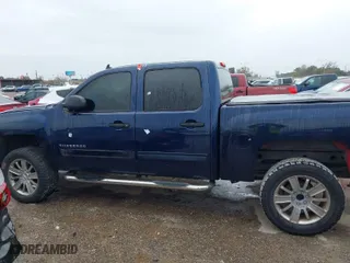 2011 Chevrolet Silverado 1500 LS with VIN 3GCPCREA0BG155187, listed as a IAAI auction lot 41343114 with 96,458 mi miles. Bid and sale history available at carsss.com. Image 14.