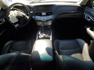 2019 Infiniti Q70 Luxe с VIN JN1BY1PR7KM725623, выставлен на аукционе Copart как лот 80134544 с пробегом 73 621 миль миль и Списание • Salvage title. История ставок и продаж доступна на DreamBid. Изображение 8.