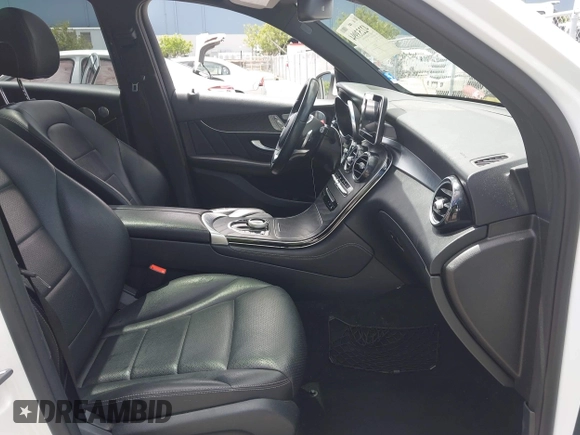 2018 Mercedes-Benz GLC 300 with VIN WDC0G4JB6JV112710, listed as a IAAI auction lot 42253994 with 82,430 mi miles and . Bid and sale history available at DreamBid. Image 5.