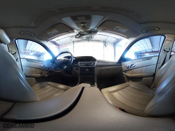 2010 Mercedes-Benz E-Class E 350 Luxury with VIN WDDHF8HB8AA173689, listed as a IAAI auction lot 41241632 with 145,778 mi miles. Bid and sale history available at carsss.com. Image 18.
