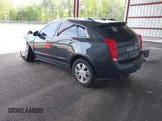 2016 Cadillac SRX Luxury Collection z VIN 3GYFNEE39GS555747, wystawiony jako IAAI lot #42347516 z przebiegiem 143 061 mil mil oraz . Historia ofert i sprzedaży dostępna na DreamBid. Obrazek 3.