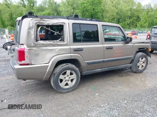 2006 Jeep Commander z VIN 1J8HG48K56C127919, wystawiony jako IAAI lot #42178896 z przebiegiem 151 865 mil mil oraz . Historia ofert i sprzedaży dostępna na DreamBid. Obrazek 4.