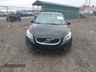 2013 Volvo C30 T5 z VIN YV1672MK8D2305313, wystawiony jako IAAI lot #41715681 z przebiegiem 191 887 mil mil oraz . Historia ofert i sprzedaży dostępna na DreamBid. Obrazek 13.