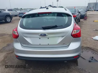 2013 Ford Focus SE with VIN 1FADP3K20DL279912, listed as a IAAI auction lot 41879460 with 189,782 mi miles. Bid and sale history available at carsss.com. Image 17.