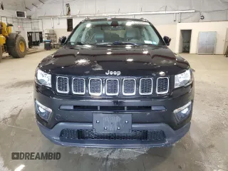 2017 Jeep Compass Latitude z VIN 3C4NJDBB6HT650913, wystawiony jako Copart lot #61908455 z przebiegiem 83 411 mil mil oraz Szkoda całkowita • Salvage title. Historia ofert i sprzedaży dostępna na DreamBid. Obrazek 5.