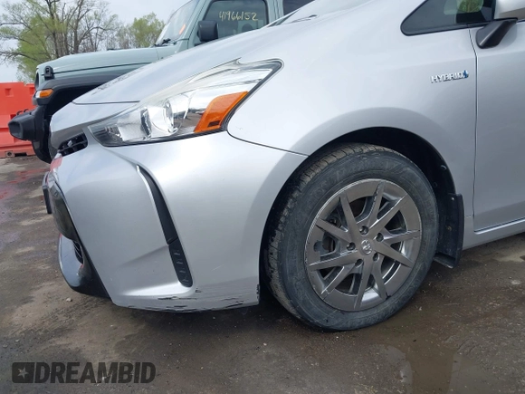 2015 Toyota Prius Two with VIN JTDZN3EU7FJ025812, listed as a IAAI auction lot 41958867 with 129,435 mi miles and . Bid and sale history available at DreamBid. Image 17.