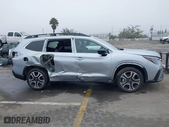2024 Subaru Ascent Touring z VIN 4S4WMAWD0R3454139, wystawiony jako IAAI lot #41471310 z przebiegiem 196 mil mil oraz . Historia ofert i sprzedaży dostępna na DreamBid. Obrazek 13.