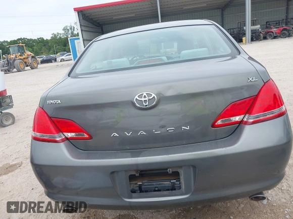 2006 Toyota Avalon XL with VIN 4T1BK36B76U156904, listed as a IAAI auction lot 42005667 with 115,195 mi miles. Bid and sale history available at carsss.com. Image 17.