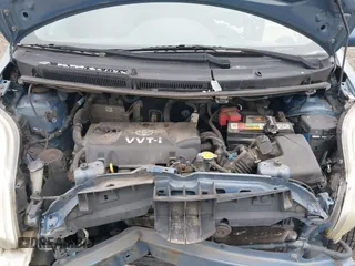 2007 Toyota Yaris z VIN JTDJT903375113576, wystawiony jako IAAI lot #41599408 z przebiegiem 192 543 mil mil oraz . Historia ofert i sprzedaży dostępna na DreamBid. Obrazek 10.