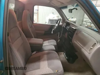 1996 Mazda B-Series 2WD Truck with VIN 4F4CR12A9TTM38685, listed as a Copart auction lot 43191615 with 59,891 mi miles and Clean Title. Bid and sale history available at carsss.com. Image 10.