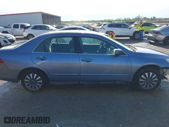 2007 Honda Accord LX с VIN 1HGCM56487A088049, выставлен на аукционе IAAI как лот 42103774 с пробегом 219 770 миль миль и . История ставок и продаж доступна на DreamBid. Изображение 14.
