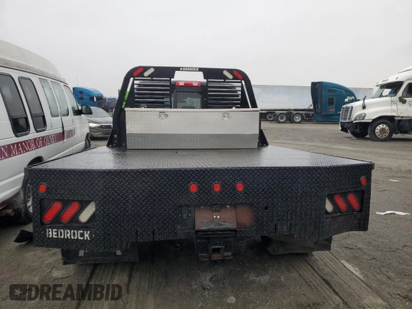 2020 Ram 3500 Tradesman with VIN 3C63RRGL8LG215835, listed as a Copart auction lot 43729025 with 222,314 mi miles and Salvage Title. Bid and sale history available at carsss.com. Image 6.