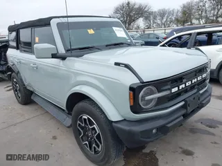 2023 Ford Bronco with VIN 1FMDE5BH1PLB06304, listed as a IAAI auction lot 41257033 with 30,837 mi miles. Bid and sale history available at carsss.com. Image 1.