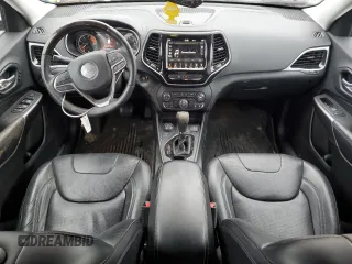 2019 Jeep Cherokee Overland with VIN 1C4PJMJN7KD116482, listed as a Copart auction lot 43687555 with 31,732 mi miles and Clean title. Bid and sale history available at DreamBid. Image 8.