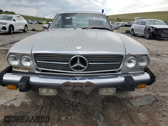 1977 Mercedes-Benz SLC с VIN 10702412017236, выставлен на аукционе Copart как лот 62397525 с пробегом 231 870 миль миль и Чистый • Clean title. История ставок и продаж доступна на DreamBid. Изображение 5.