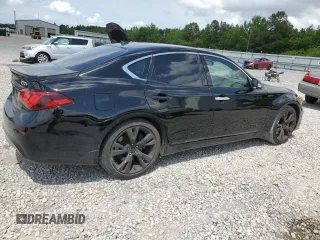 2017 Infiniti Q70 3.7 z VIN JN1BY1AP7HM740431, wystawiony jako Copart lot #54449265 z przebiegiem 129 598 mil mil oraz Szkody całkowita. Historia ofert i sprzedaży dostępna na DreamBid. Obrazek 3.