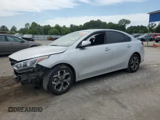2021 Kia Forte LXS z VIN 3KPF24ADXME310120, wystawiony jako Copart lot #53947415 z przebiegiem 138 422 mil mil oraz Szkoda całkowita • Salvage title. Historia ofert i sprzedaży dostępna na DreamBid. Obrazek 1.