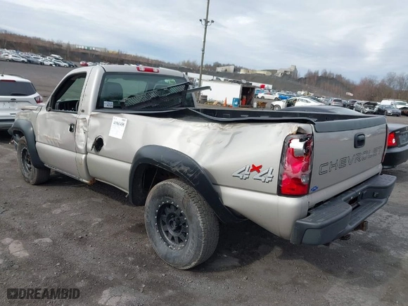 2004 Chevrolet Silverado 1500 Classic Work Truck with VIN 1GCEK14X74Z300651, listed as a IAAI auction lot 41963458 with 75,301 mi miles. Bid and sale history available at carsss.com. Image 3.