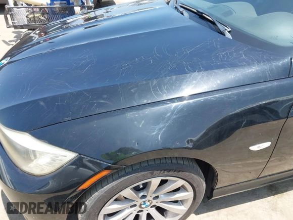 2011 BMW 3 Series 328i with VIN WBAPH5C50BF093756, listed as a IAAI auction lot 42552472 with 178,916 mi miles and . Bid and sale history available at DreamBid. Image 6.