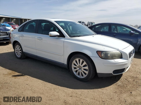 2005 Volvo S40 z VIN YV1MS382852115809, wystawiony jako Copart lot #52548265 z przebiegiem 169 347 mil mil oraz Czysty tytuł • Clean title. Historia ofert i sprzedaży dostępna na DreamBid. Obrazek 4.