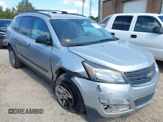 2016 Chevrolet Traverse LS z VIN 1GNKRFKD0GJ224561, wystawiony jako IAAI lot #42183233 z przebiegiem 245 355 mil mil oraz . Historia ofert i sprzedaży dostępna na DreamBid. Obrazek 1.