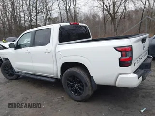 2023 Nissan Frontier Pro-4X z VIN 1N6ED1EK1PN672721, wystawiony jako IAAI lot #41782878 z przebiegiem 3 246 mil mil oraz . Historia ofert i sprzedaży dostępna na DreamBid. Obrazek 14.