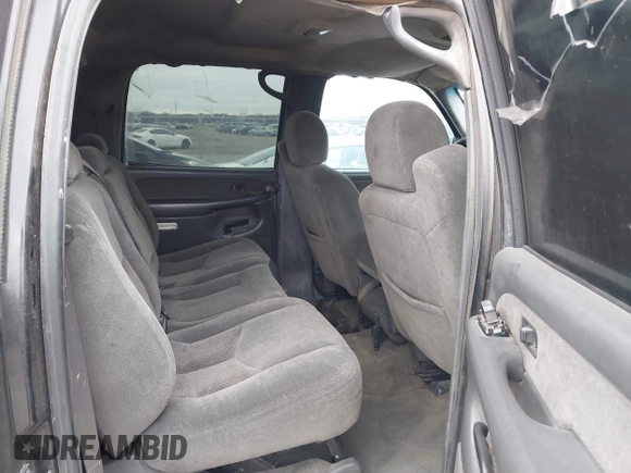 2003 Chevrolet Silverado 1500HD LS with VIN 1GCGK13U23F194464, listed as a IAAI auction lot 41565572 with Not Provided miles and . Bid and sale history available at DreamBid. Image 8.